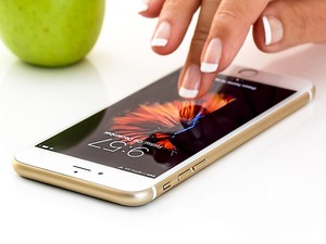 Hacking Over WiFi Threat Prompts iOS And Android Updates
